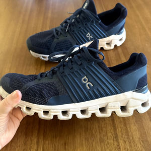 Oncloud Men's Cloud Swift navy blue running shoes size 10